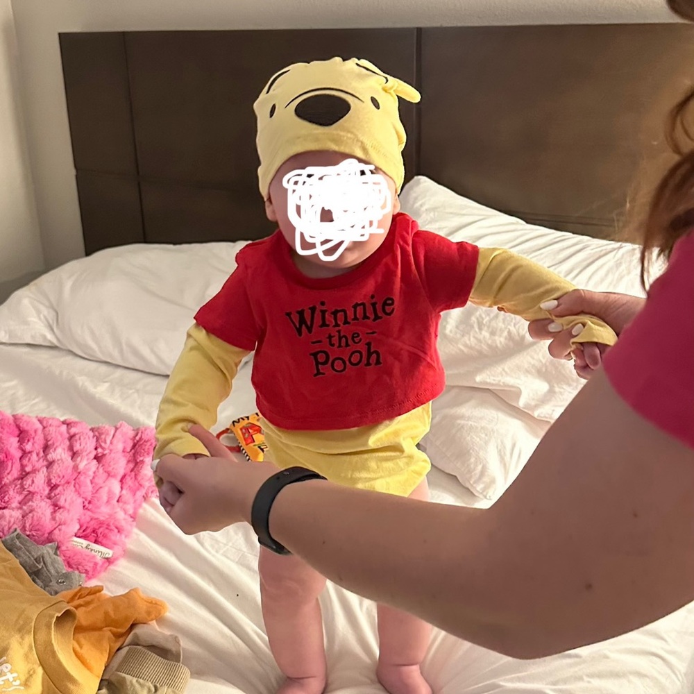 Disney Winnie the Pooh Costume - Red and Yellow